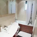 Castoria Bed & Breakfast Saint-Germain-en-Laye