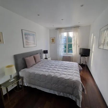 Bed and Breakfast Castoria 4*