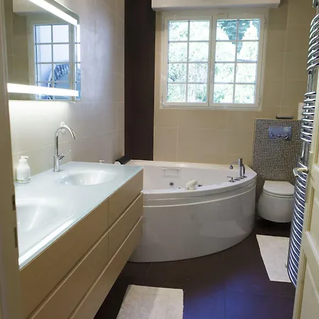 Bed & Breakfast Castoria 4*