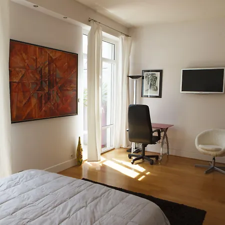 Castoria Bed & Breakfast Saint-Germain-en-Laye
