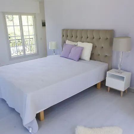 Castoria Bed & Breakfast