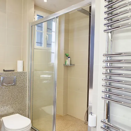 Bed & Breakfast Castoria 4*
