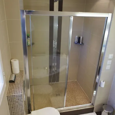 Bed & Breakfast Castoria 4*