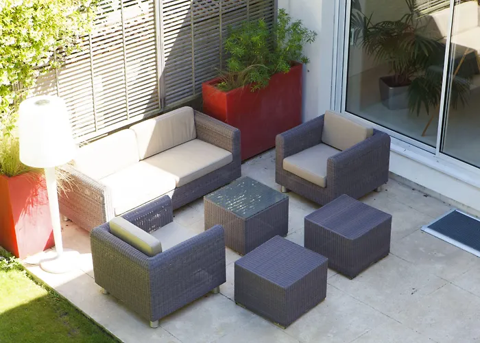 Alojamento de Acomodação e Pequeno-almoço Castoria 4*