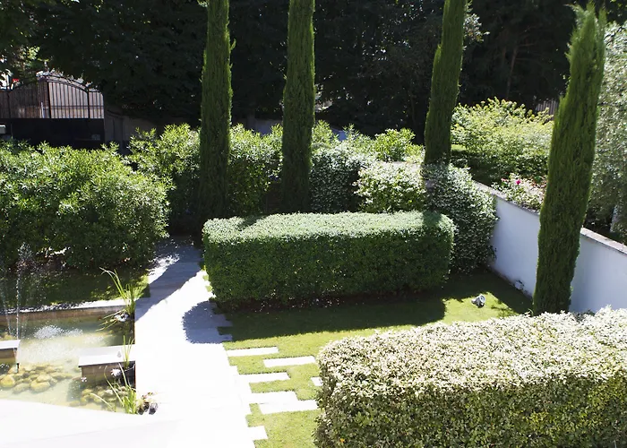 ベッド・アンド・ブレックファスト Castoria 4*